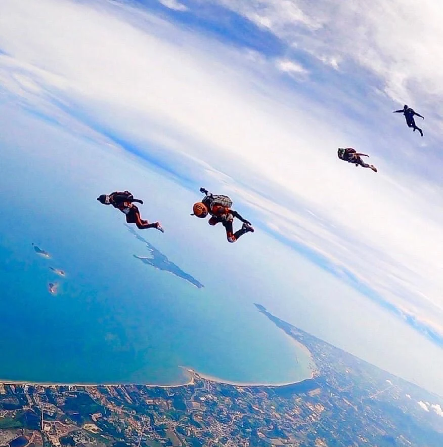 Jumpers boarding the Kodiak
